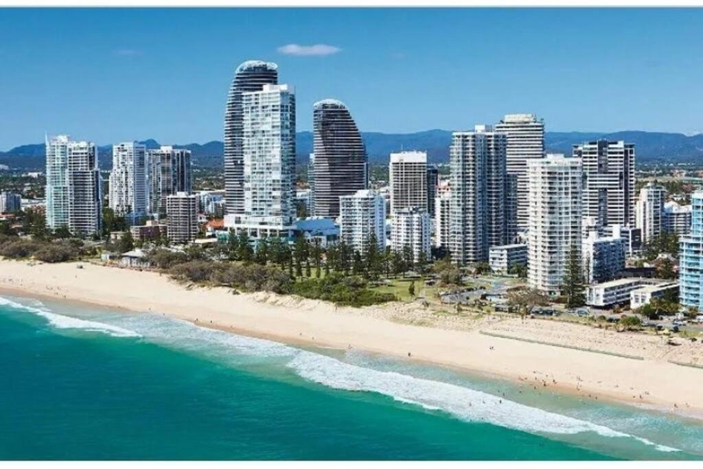 Broadbeach Victoria Square Gold Coast Dış mekan fotoğraf
